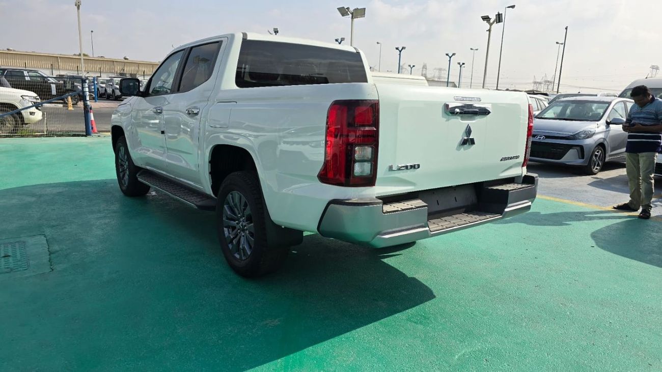 ميتسوبيشي L200 GL 2.5L Double Cab Utility 4WD