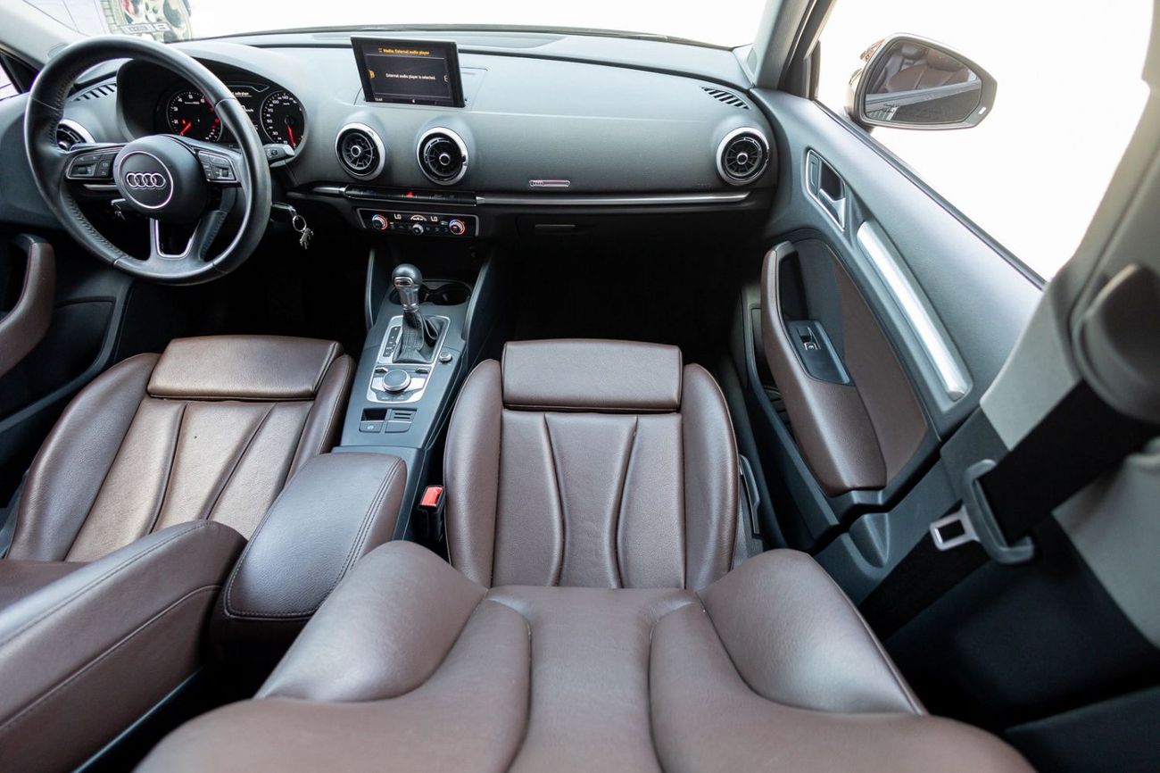 أودي A3 30 TFSI Audi A3 30 TFSI 2020 GCC | Warranty