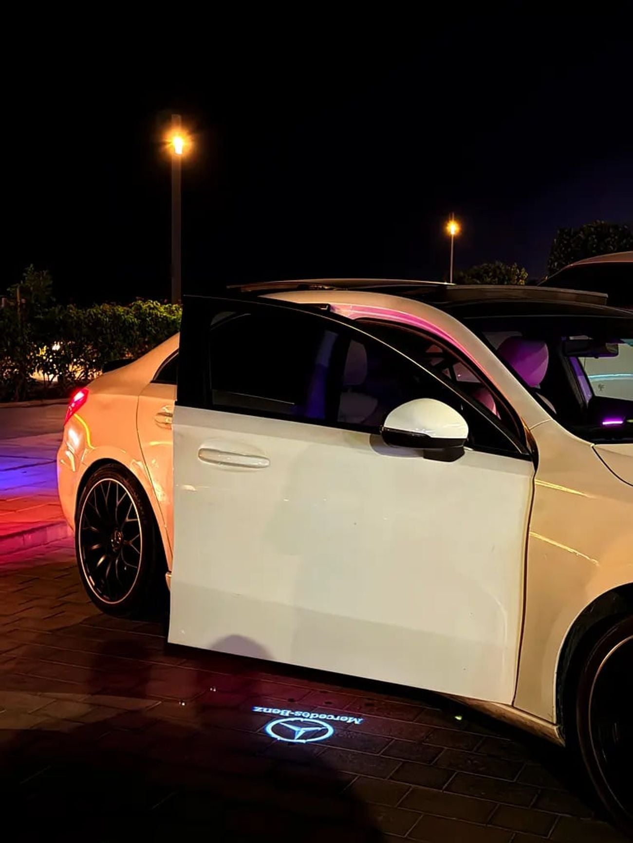 Mercedes Benz A220 A 220 4MATIC - Luxury Sedan