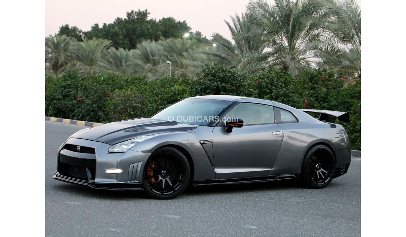 Nissan GTR Std NISSAN GT-R 2013 IMPORT AMERICA FULL CARBON FIBER PERFECT CONDITION