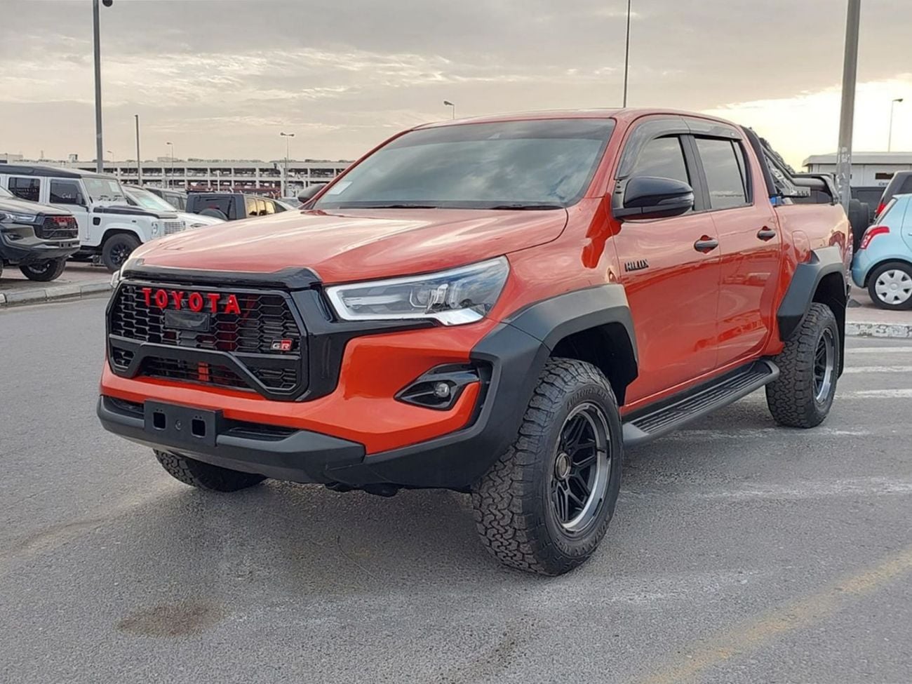 Toyota Hilux TOYOTA HILUX PICKUP RHD 2022 MODEL 2.8 L DIESEL AUTOMATIC(PM18048)