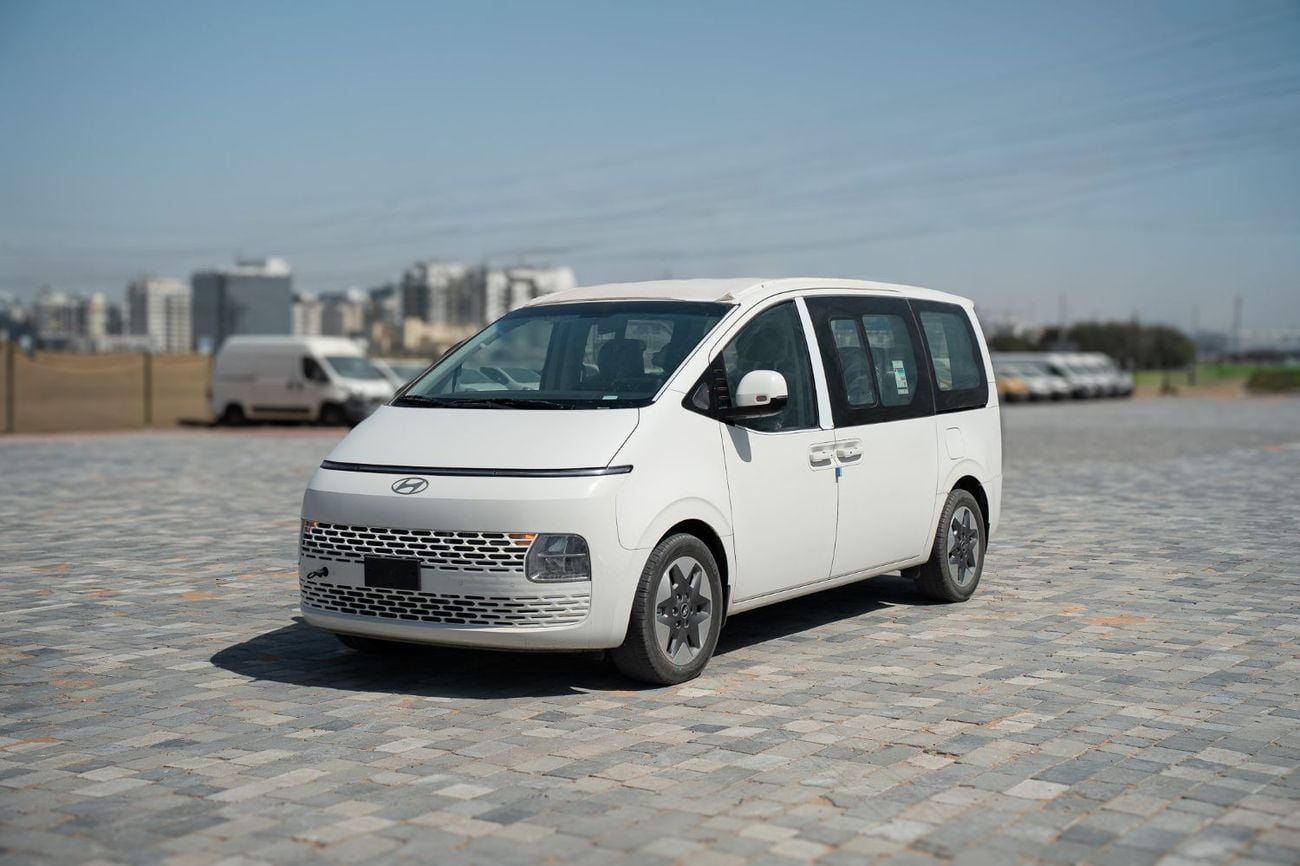 هيونداي ستاريا PRESTIGE 2.2 DIESEL | 11 SEATER | 8AT | GCC SPECIFICATIONS | FULL OPTIONS