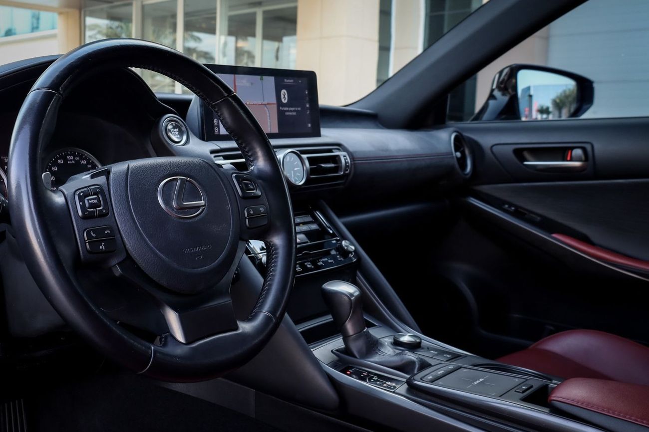 Lexus IS300 Premier Lexus IS300 2021 GCC under Warranty with Flexible Down-Payment.