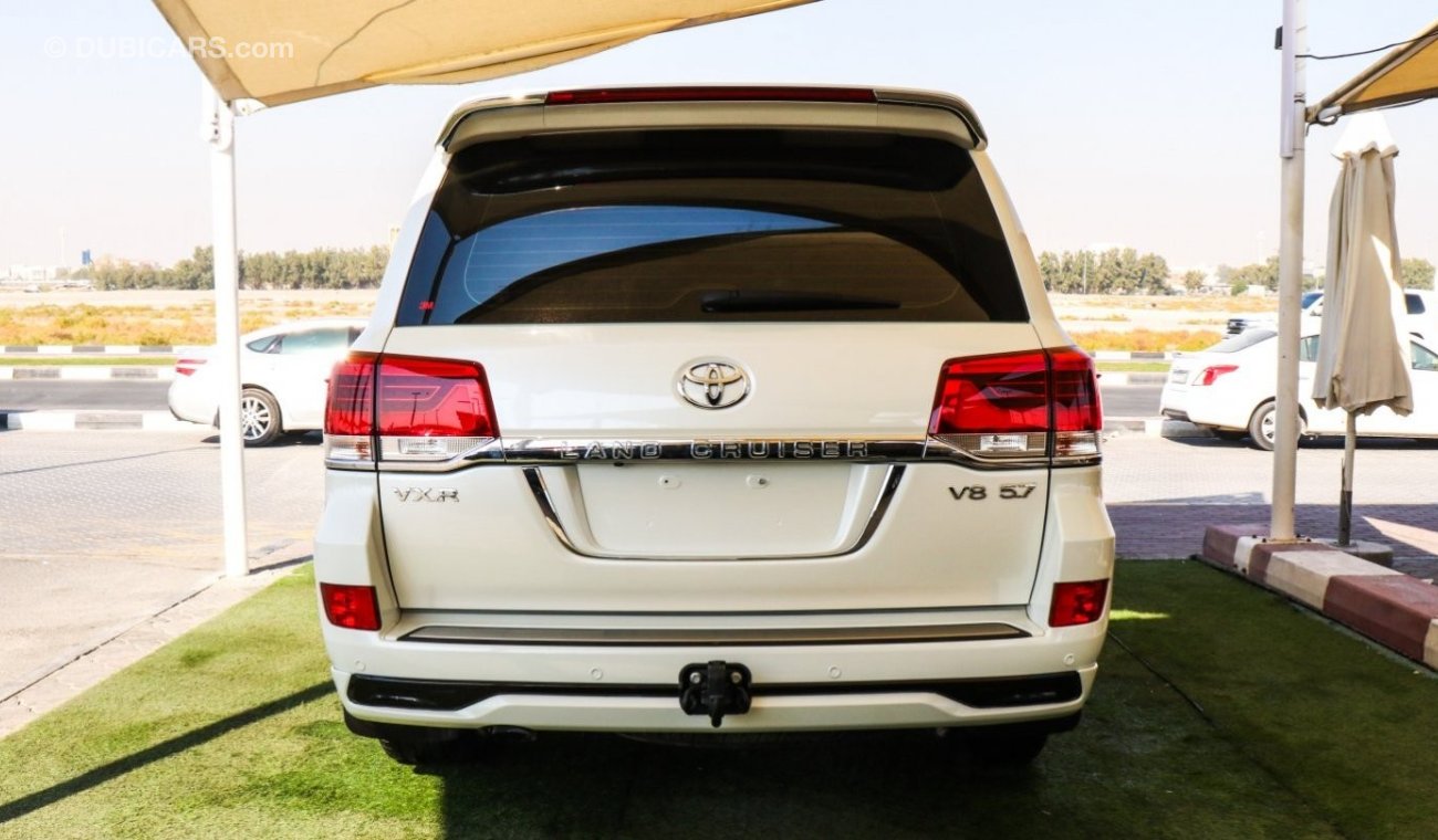 Toyota Land Cruiser VXR