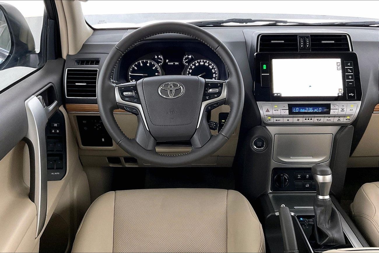 BMW 540i M Sport | 1 year free warranty | 0 Down Payment