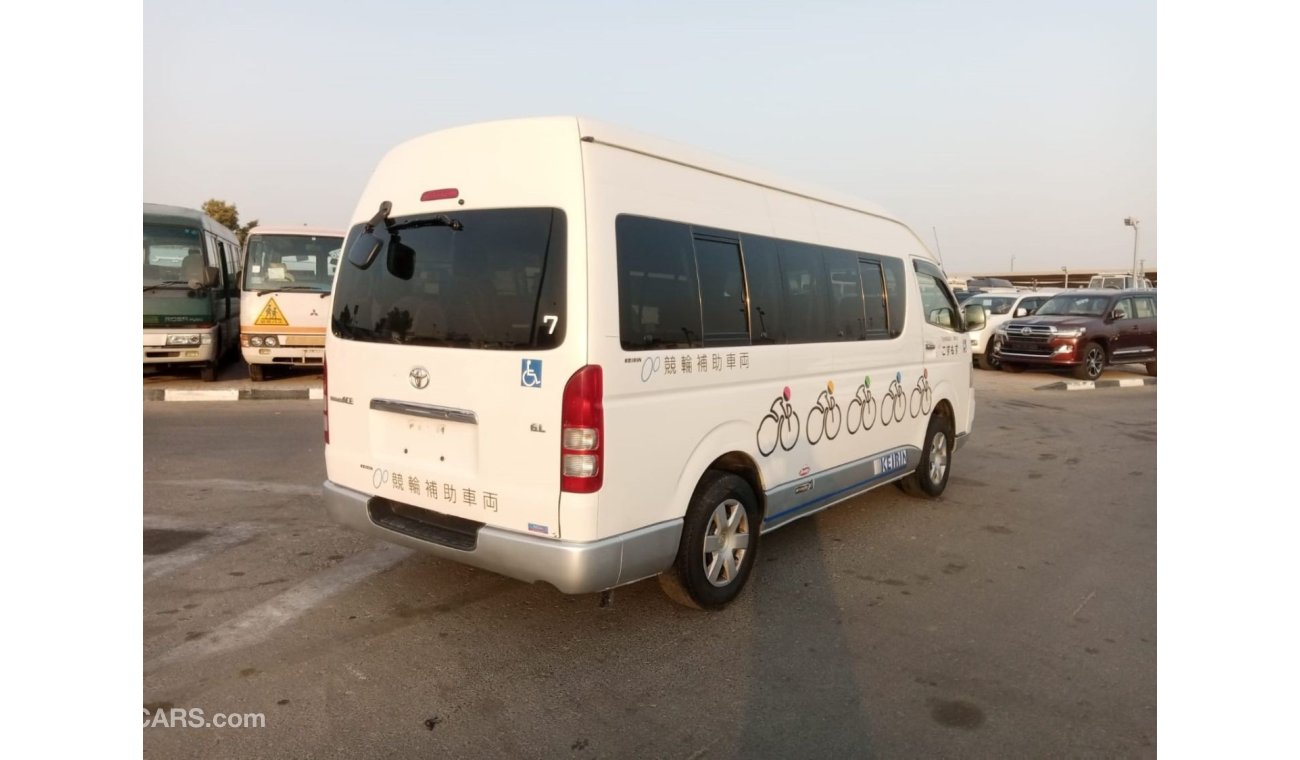 تويوتا هاياس TOYOTA HIACE RIGHT HAND DRIVE (PM1148)