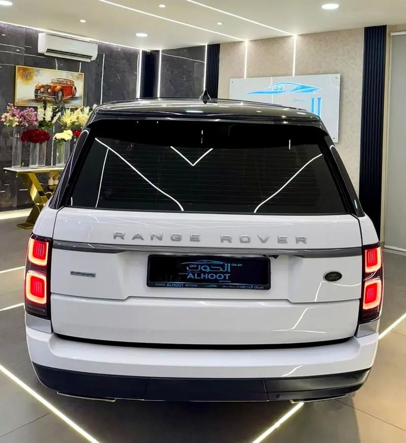 لاند روفر رينج روفر LWB Autobiography P400 3.0L ELITE VOGUE || SUPERCHARGED || GCC || FULLY LOADED || ACCIDENTS FREE