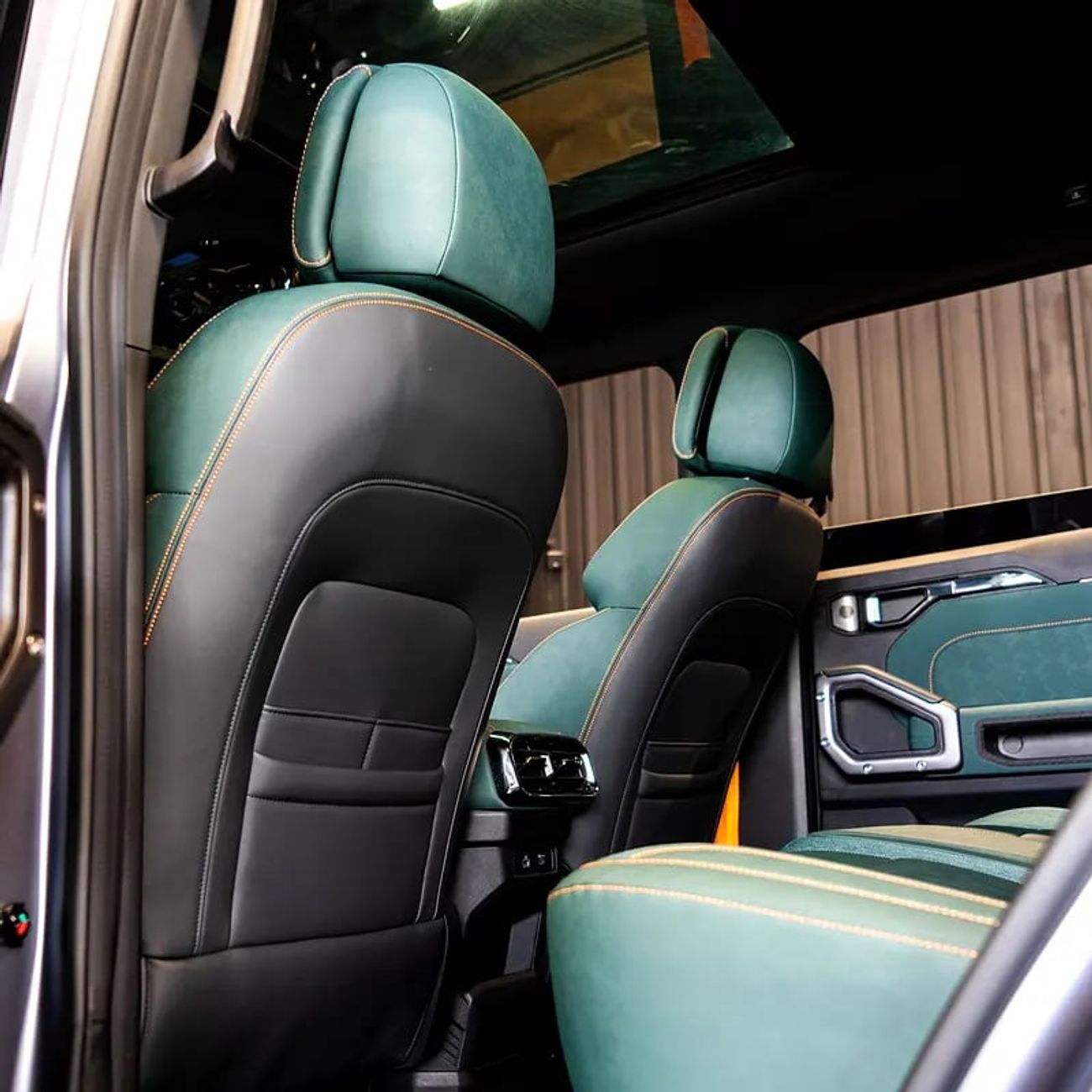 Jetour T2 Luxury 2,299 pm • 0% Downpayment • • 1 Year Warranty