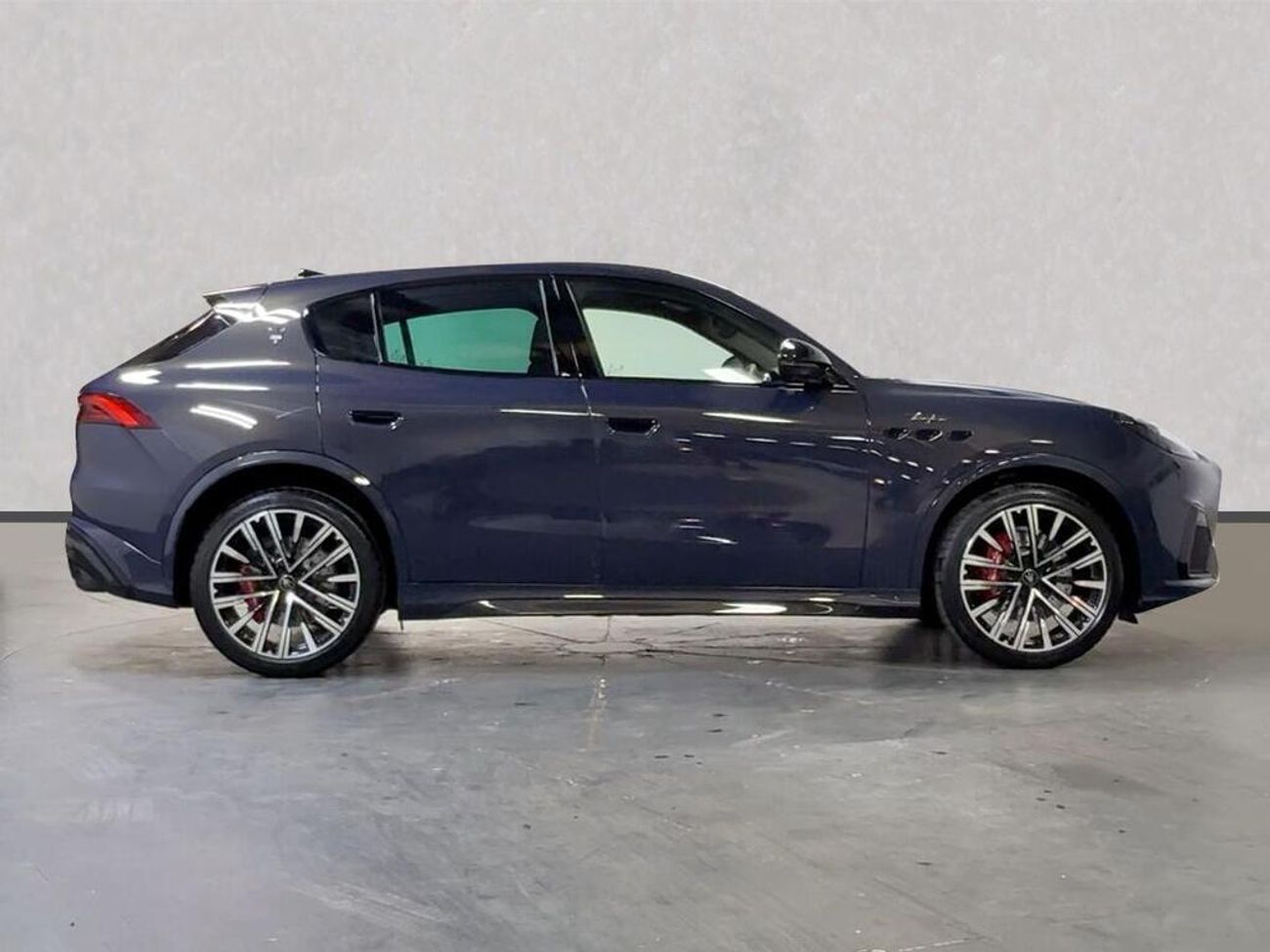 Maserati Grecale 3.0 V6 Trofeo ZF 4WD Euro 6 (s/s) 5dr (EXPORT ONLY) right hand drive