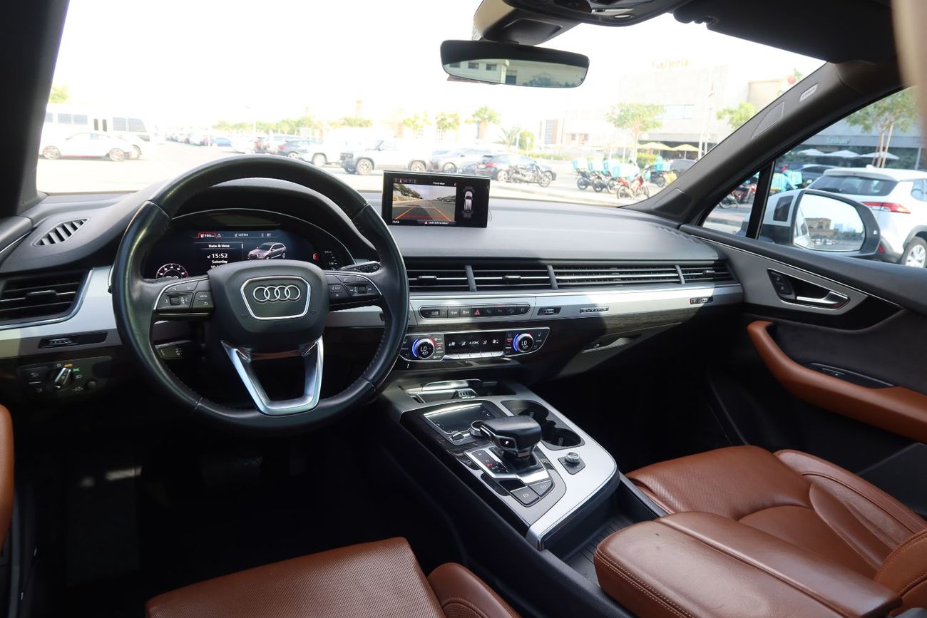 Audi Q7 45 TFSI quattro Luxury 3.0L