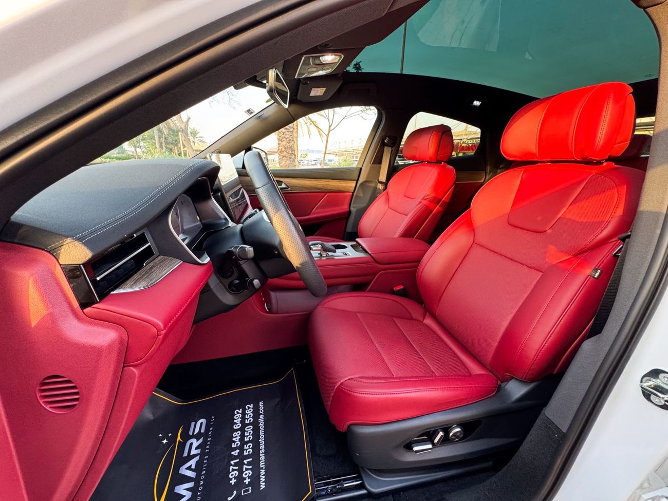 Seres 5 4WD Premium 2024 Brand New Seres 5 Premium 4WD / 80 kWh / 485 Km / 785 Hp / Gcc Specs / Dealer Warra