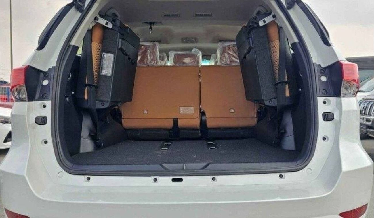 تويوتا فورتونر GX2 2.7L FWD