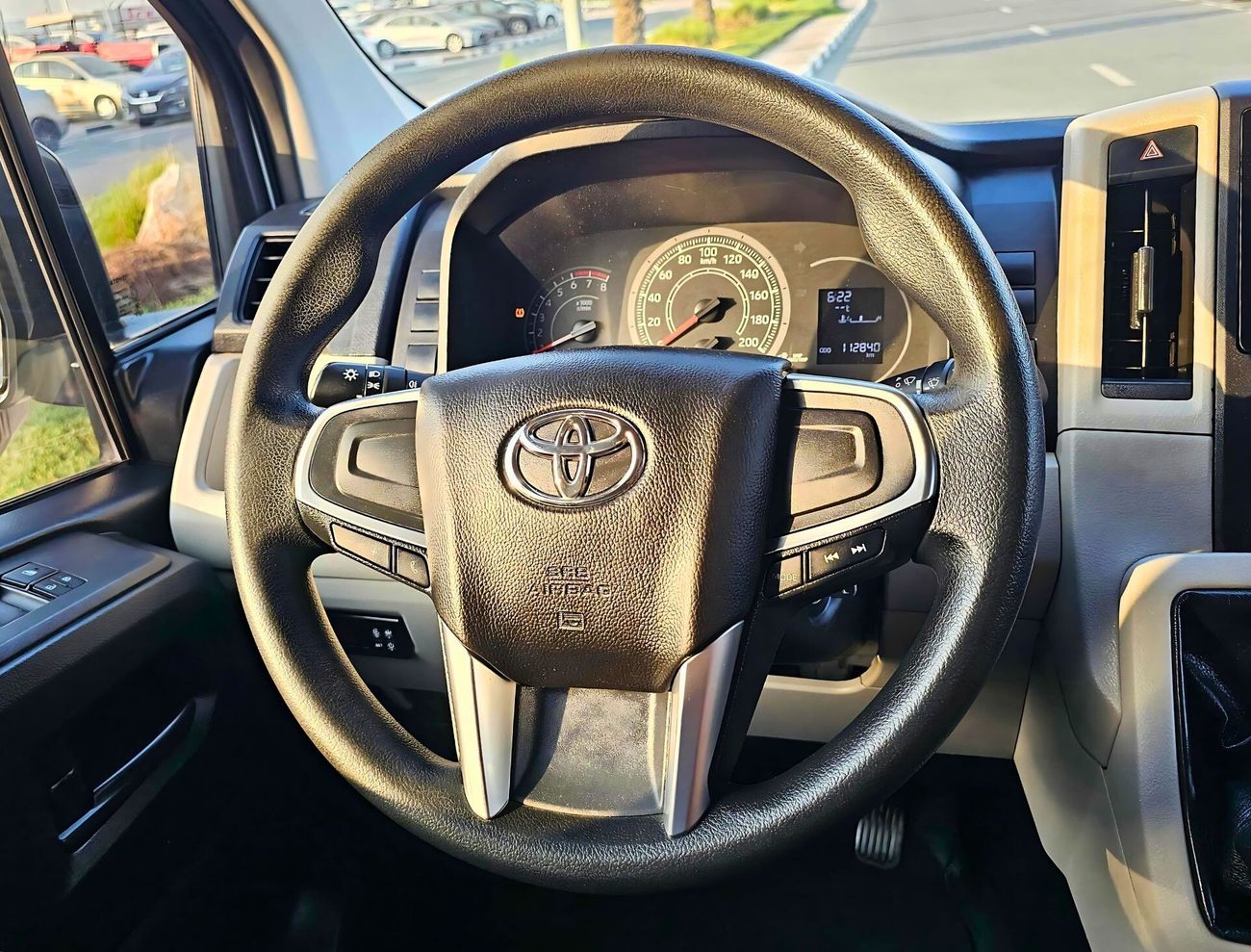 تويوتا هاياس CHILLER VAN PATROL / HIGHROOF/ LOT# 6002958