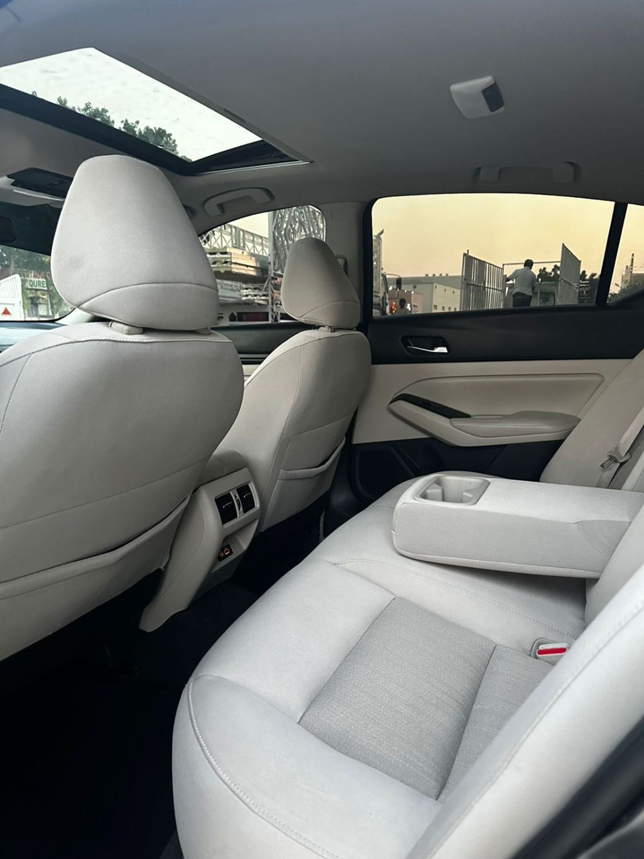 نيسان ألتيما نيسان التيما اس ڤي  موديل : 2019 المطلوب 53,000 درهم  الممشى 117,000 كم  مواصفات خليجية , فتحه ، شاش