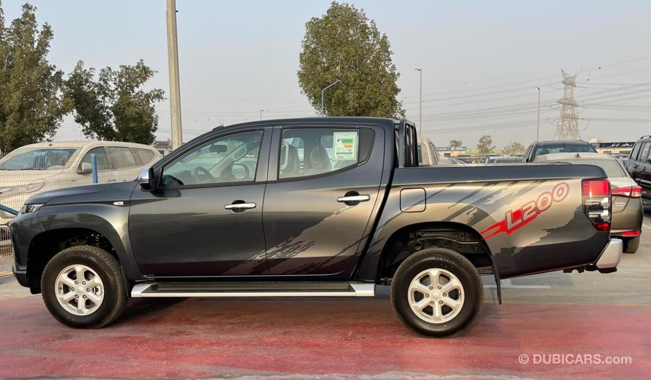 ميتسوبيشي L200 2.4 Diesel Manual 4WD