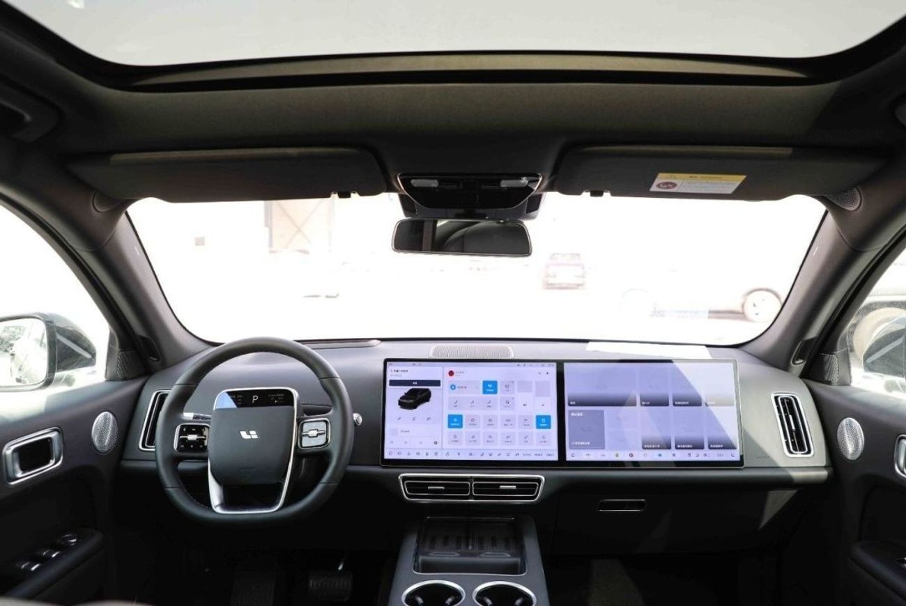 Li Auto L7 2024 Li Auto L7 PRO 1.5 Plug-in Hybrid - Black inside Black | Export Only