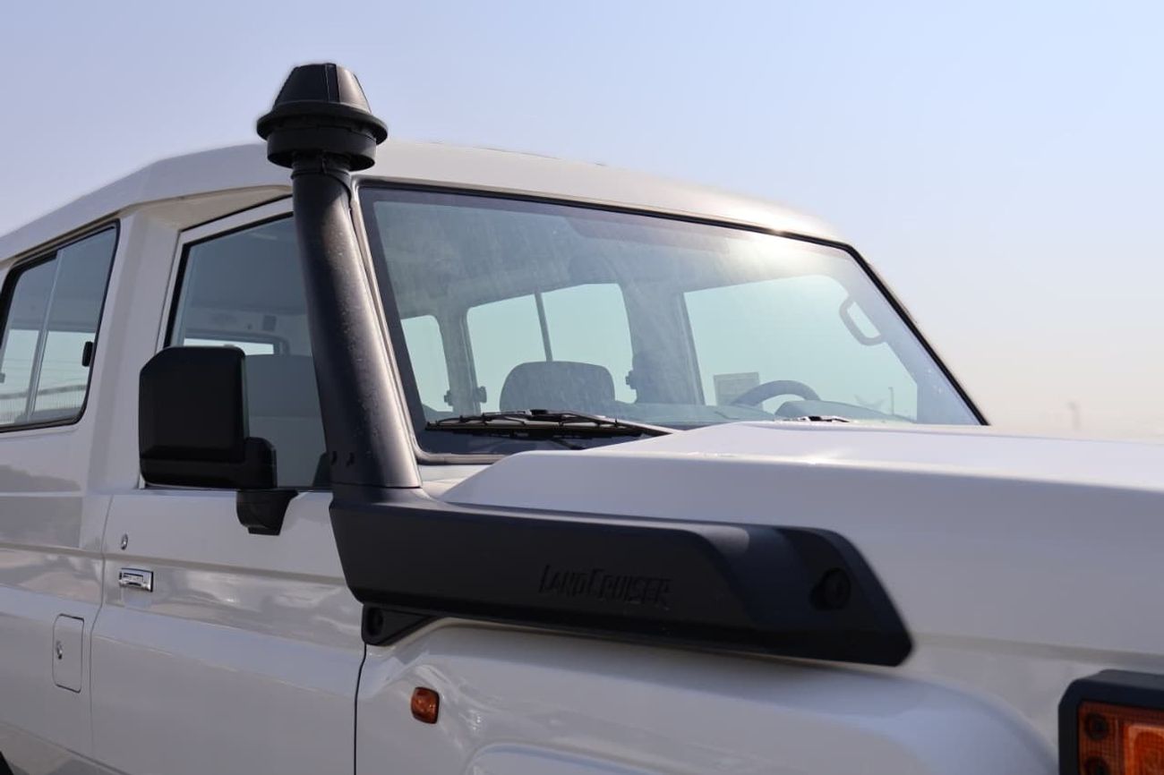Toyota Land Cruiser 2025 LC78 4.0L  V6 AT