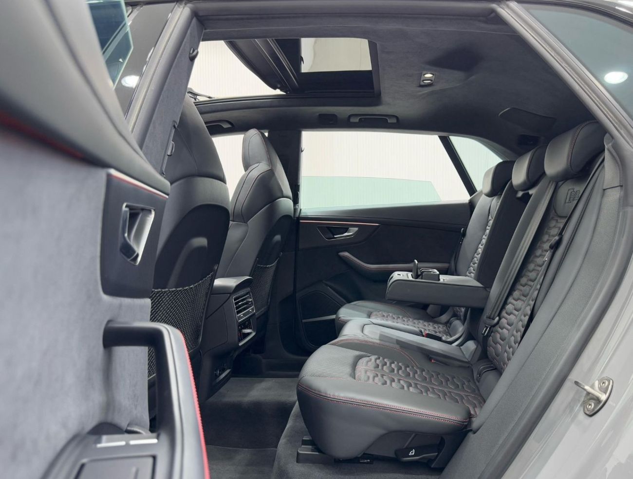 Audi RS Q8 TFSI quattro 4.0L 2023 Audi RSQ8, Jan 2026 Agency Warranty + Service Package, Full Service History,