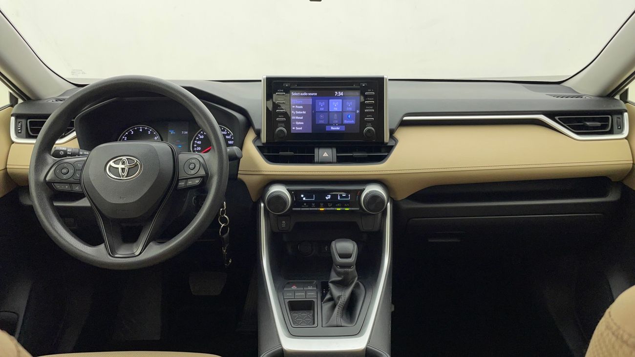 تويوتا راف ٤ EX 2.5 | بدون دفعة مقدمة | اختبار القيادة في المنزل