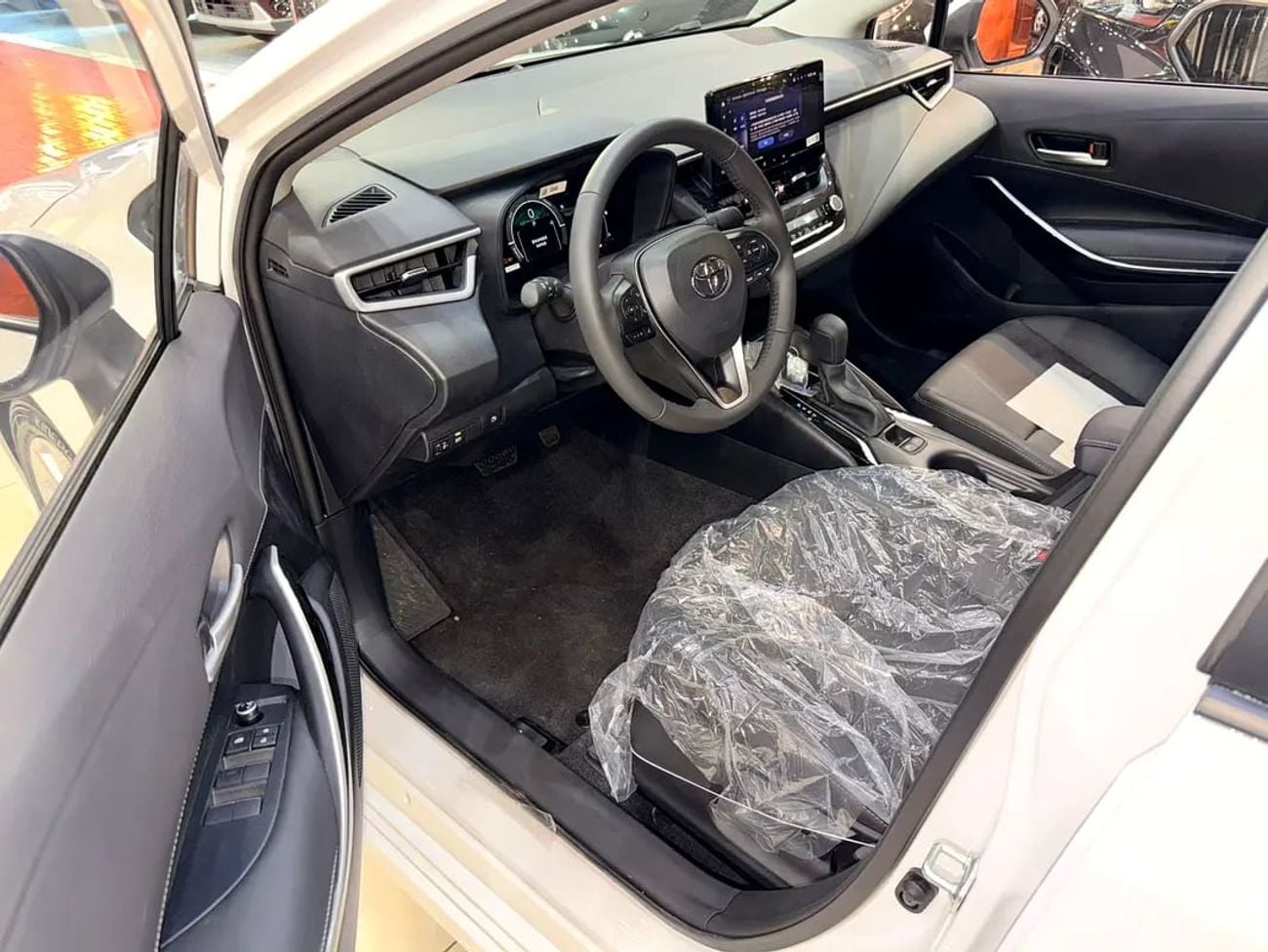 تويوتا كورولا 1.8 HYBRID ELITE EDITION (WARRANTY WITH ADDITIONAL CHARGE)