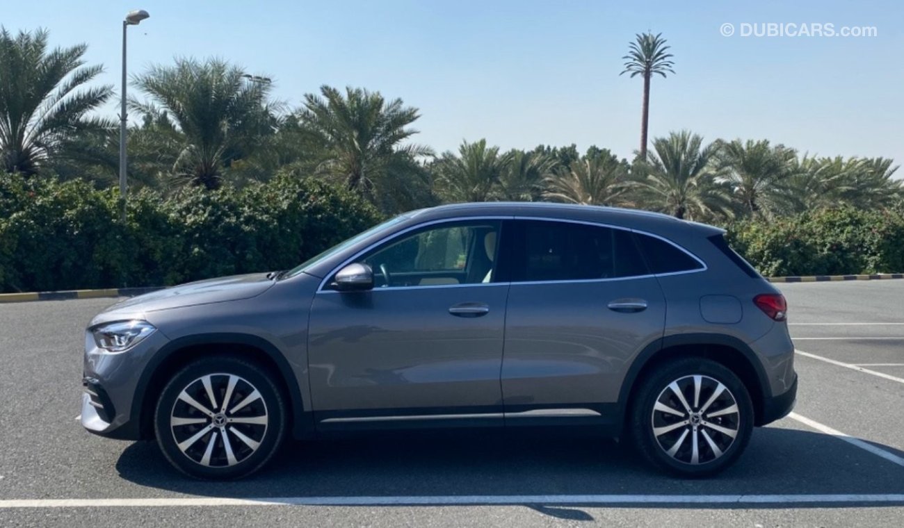 مرسيدس بنز GLA 250 4MATIC