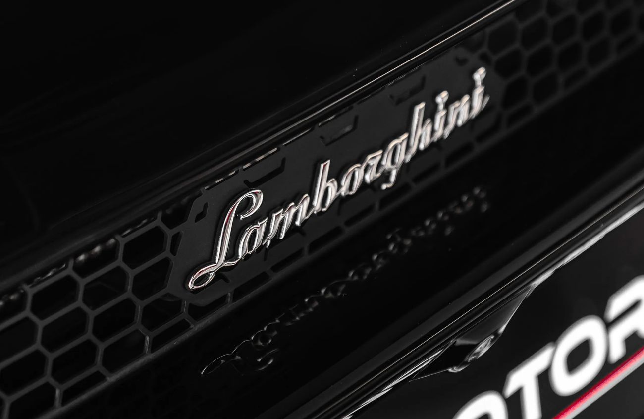 Lamborghini Huracan 5.2L V10 Naturally Aspirated Engine