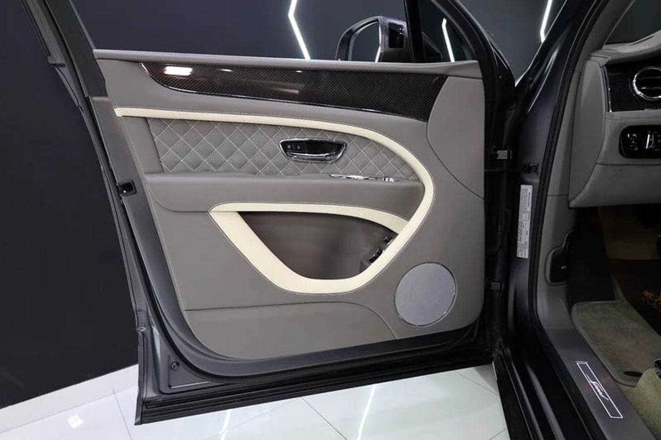 Bentley Bentayga Original Satin Grey Exterior, Akrapovic Exhaust, Carbon Interior, GCC Specs