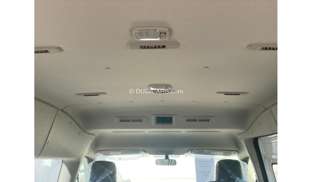 نيسان أورفان نيسان اورفان بنزين محرك 2.5 مقاعد 13  جير مانول