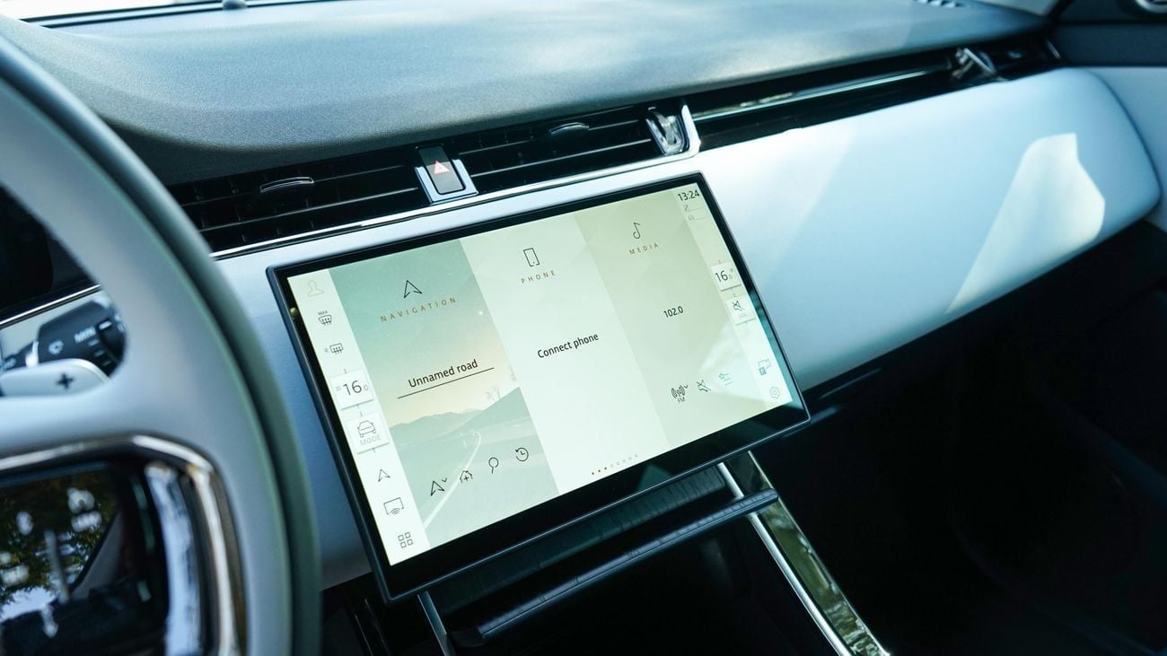 لاند روفر رانج روفر إيفوك SE P250 DYNAMIC 2025!! BRAND NEW CAR!! FIVE YEARS WARRANTY!! THREE YEARS SERVICE CONTRACT