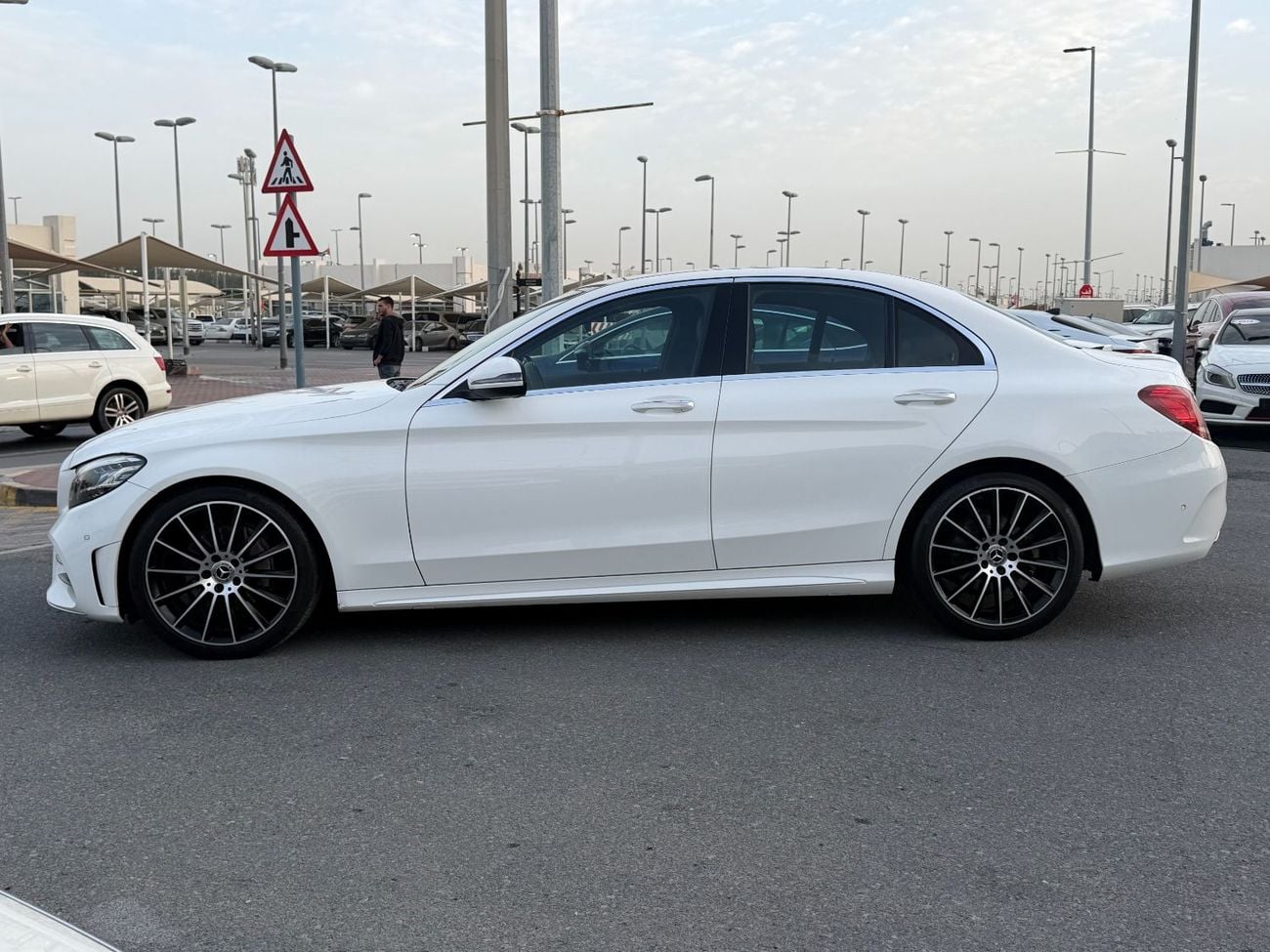 مرسيدس بنز C 200