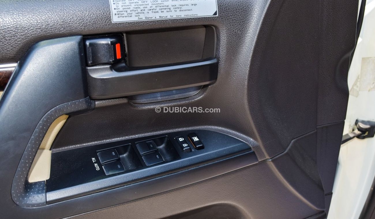 Toyota Land Cruiser GXR I V8