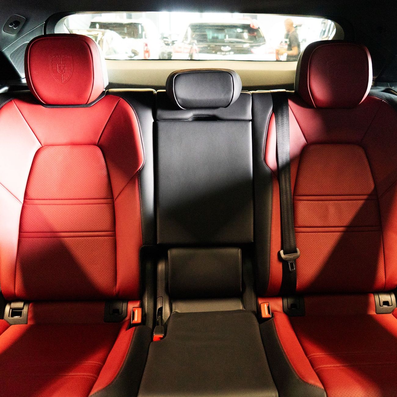 Porsche Cayenne AED 7,665  pm • 0% Downpayment • Porsche Cayenne Coupe • Agency Warranty