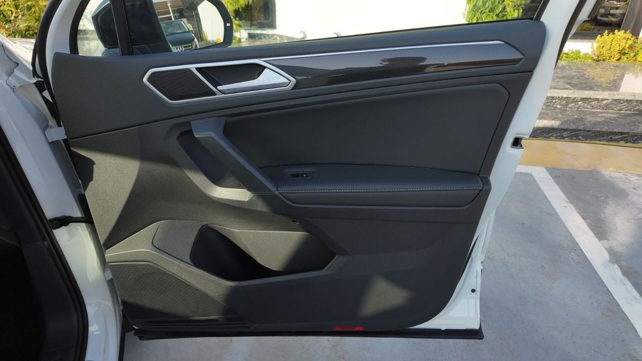 فولكس واجن تيجوان VOLKSWAGEN TIGUAN L TSI 300 - 1.5L - 2024