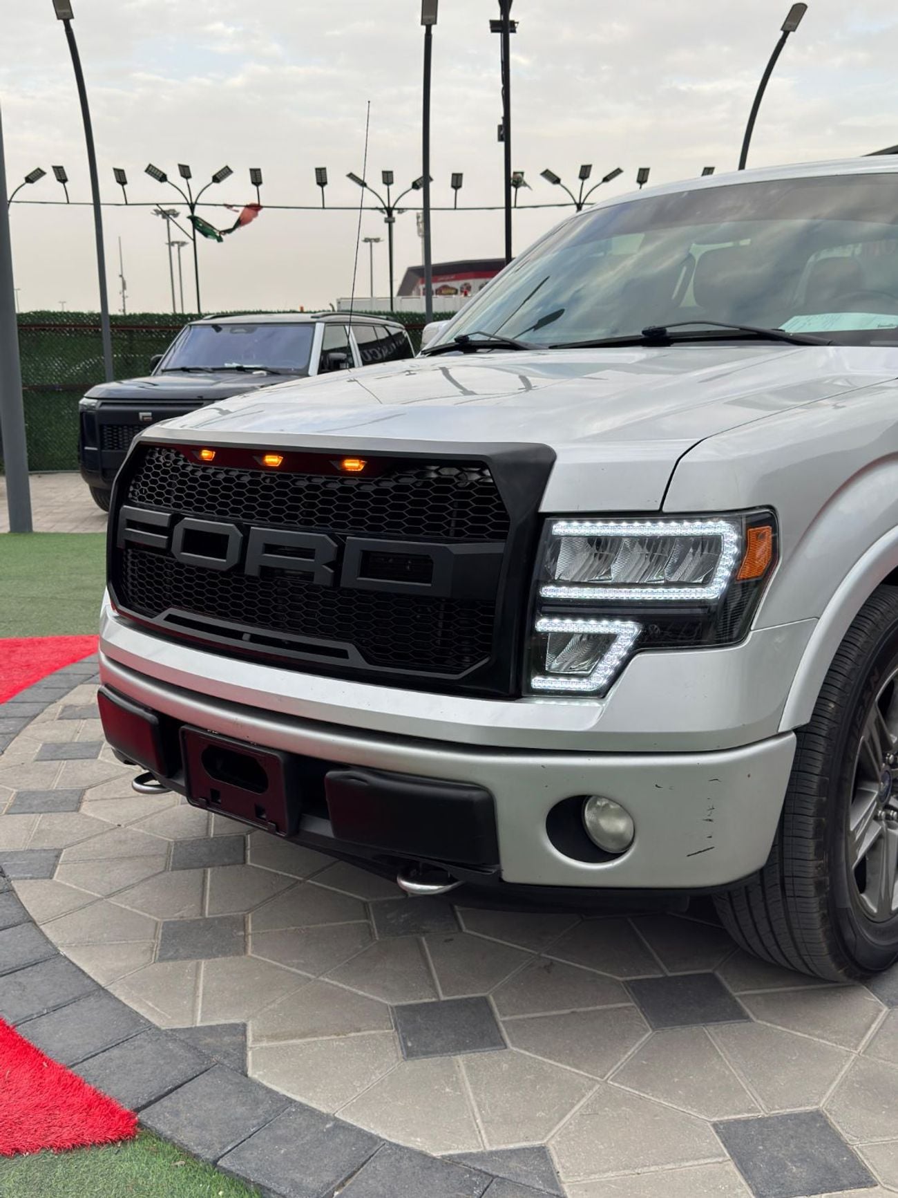 Ford F 150 FORD F-150 PLATINUM - THE APEX OF LUXURY & POWER