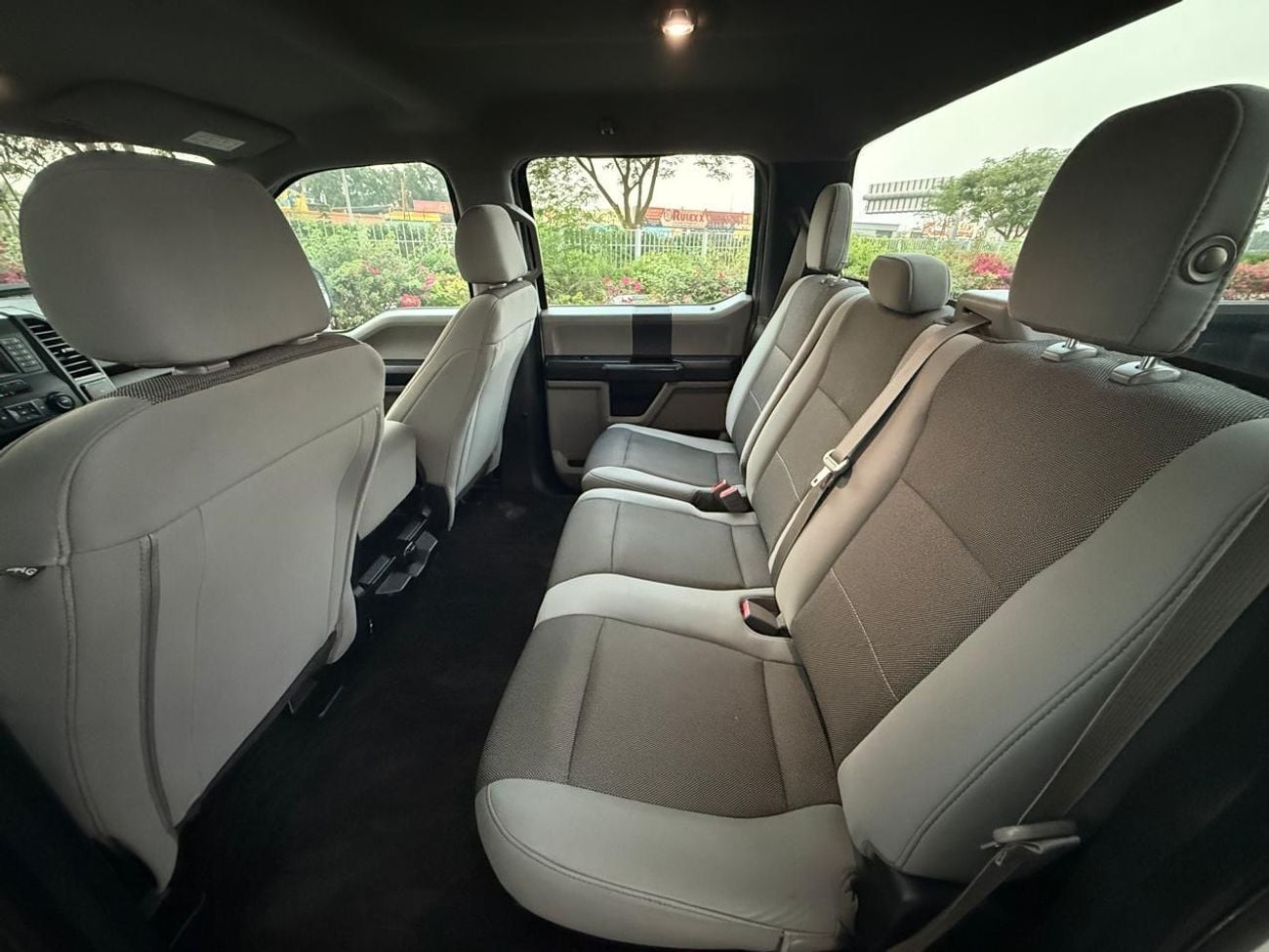 Ford F-150 XL FX4 Platinum 5.0L FX4  5.0L FORD F150 2019 GCC V8 FX4 IN GOOD CONDITION