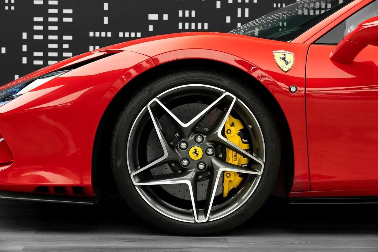 فيراري F8 تريبوتو 3.9T V8