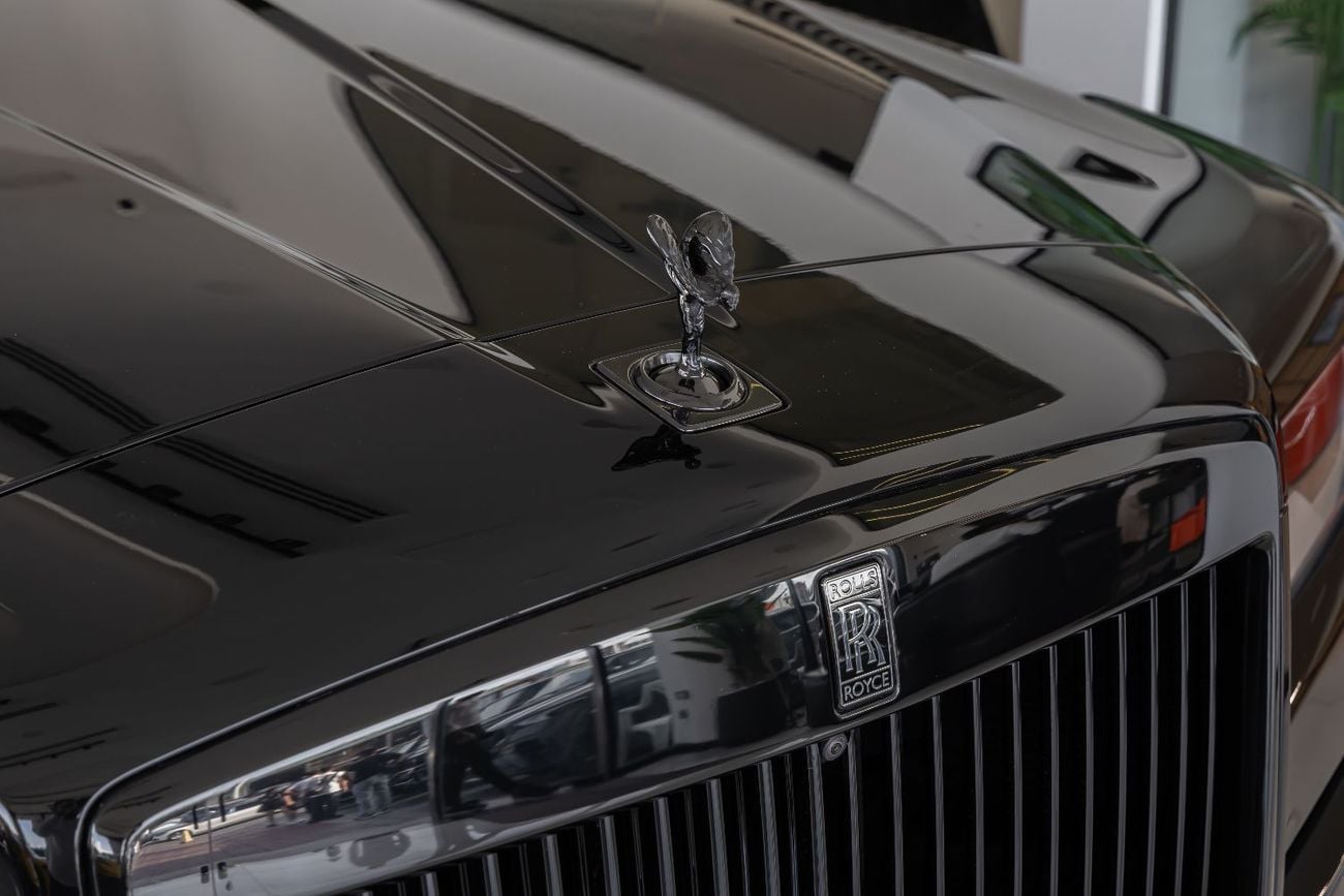 رولز رويس كولينان Rolls-Royce Cullinan | Black Badge | GCC Specs | Dealer Warranty & Service Contract (AGMC) | 2022
