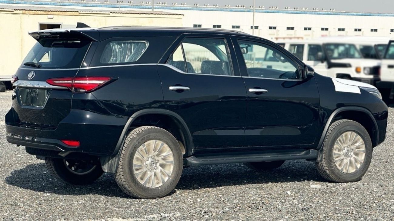 Toyota Fortuner 2.8L EXECUTIVE 4X4 TURBO ABS AIRBAGS AT