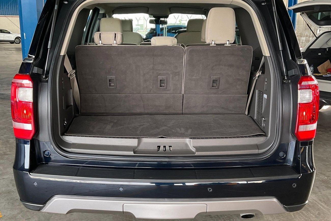 Ford Expedition XLT Standard | Carnival Sale • UP TO AED 20,000 OFF | Guaranteed Warranty | 0 Down Payment