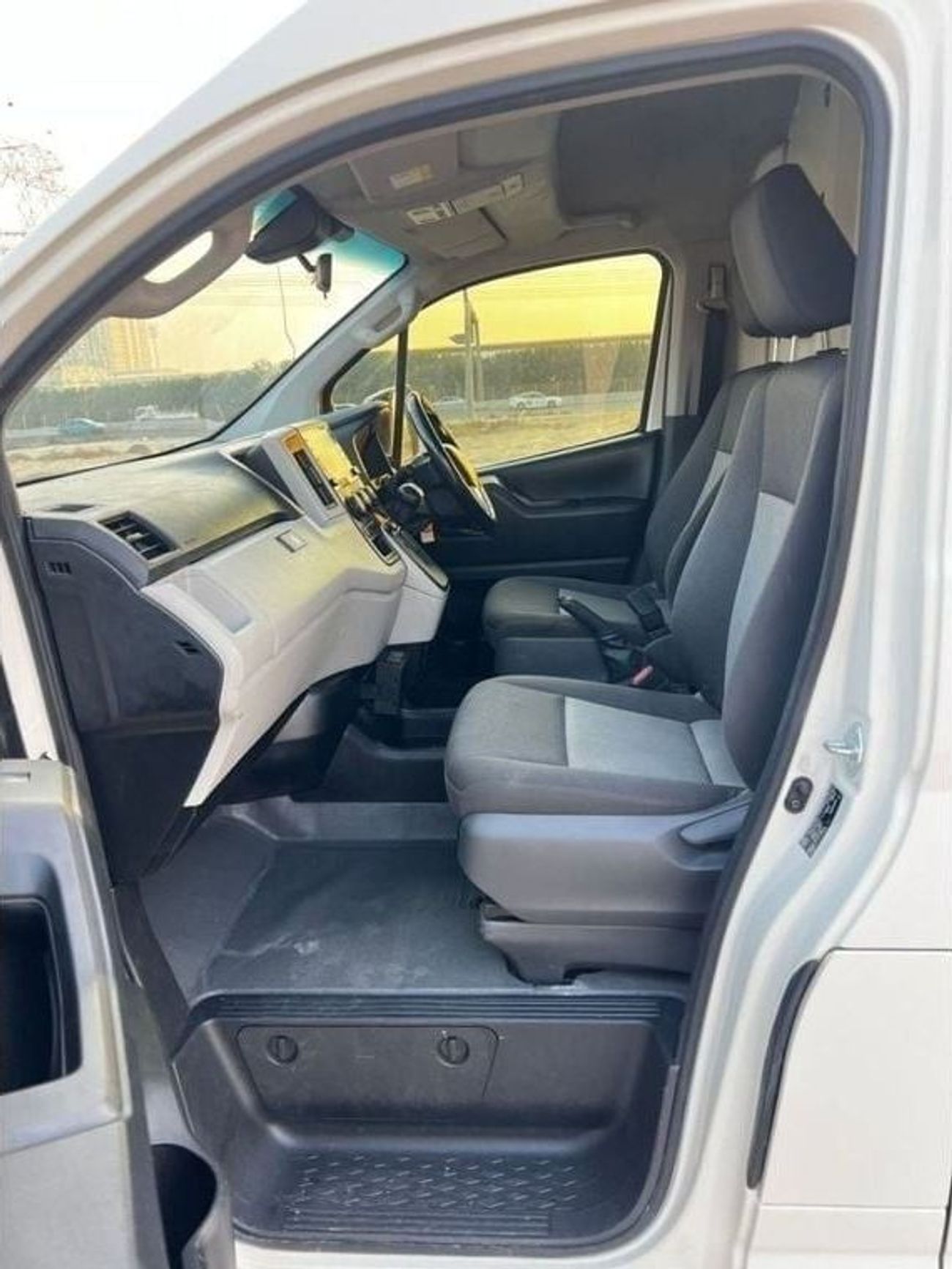 Toyota Hiace Diesel 2.8 Liter Right Hand Drive Automatic Gear