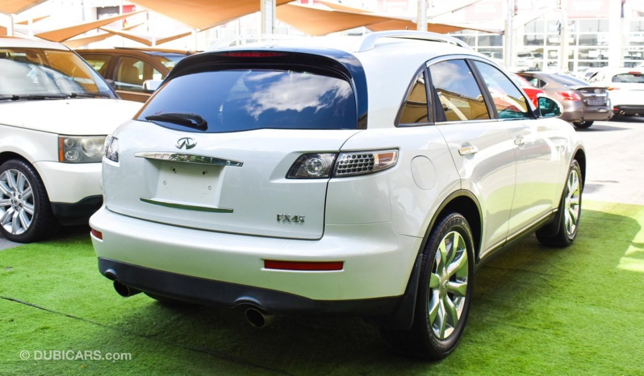 Infiniti FX45 2005 model, number one, leather hatch, sensors, wheels, in excellent condition