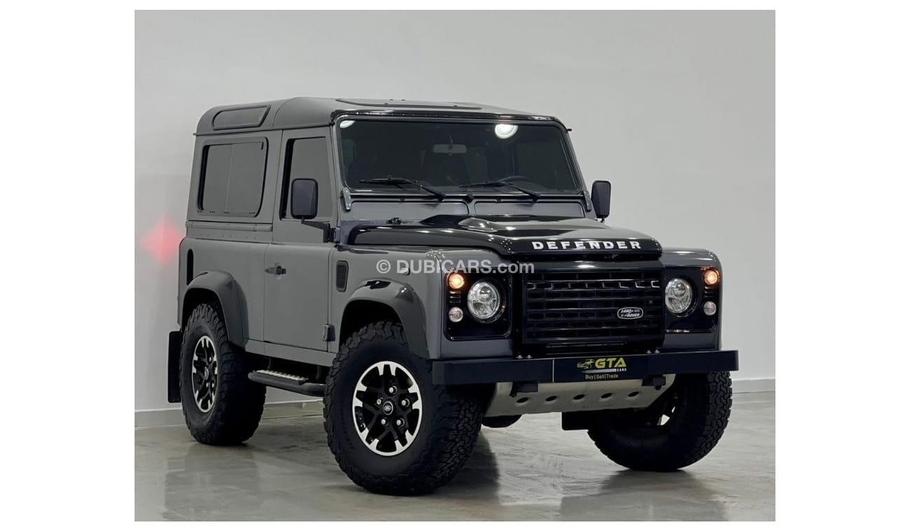 لاند روفر ديفندر 2016 Land Rover Defender 90, Full Service History, Warranty, GCC