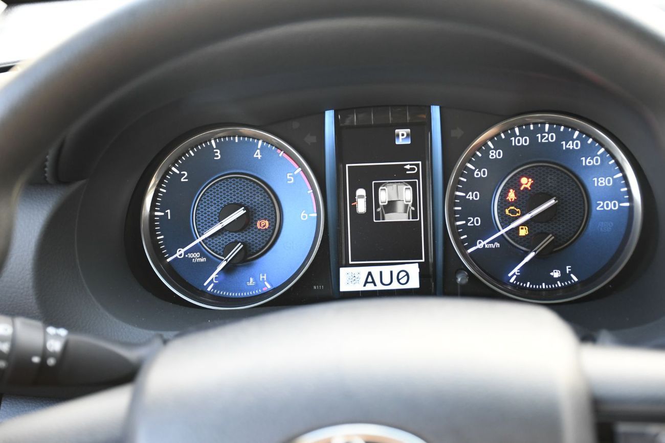 تويوتا فورتونر 2.4L V4 Diesel Automatic (Ready Stock)