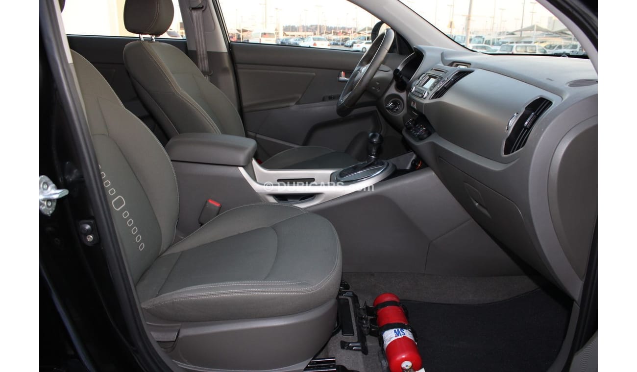 كيا سبورتيج كيا سبورتاج 2015 خليجي بانوراما  بحالة ممتازة بدون صبغ بدون حوادث نظيفه جدا من الداخل والخارج