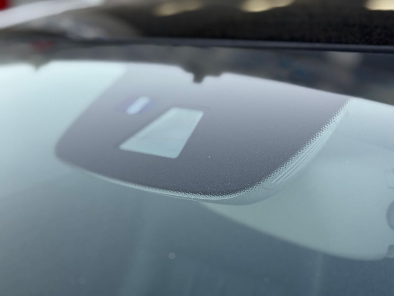 Mercedes-Benz E300 3.0L V6 / FULL OPTION PANORAMIC SUNROOF / KEYLESS ENTRY / KEYLESS START / ENTERED IN SYRIA CUSTOMS F