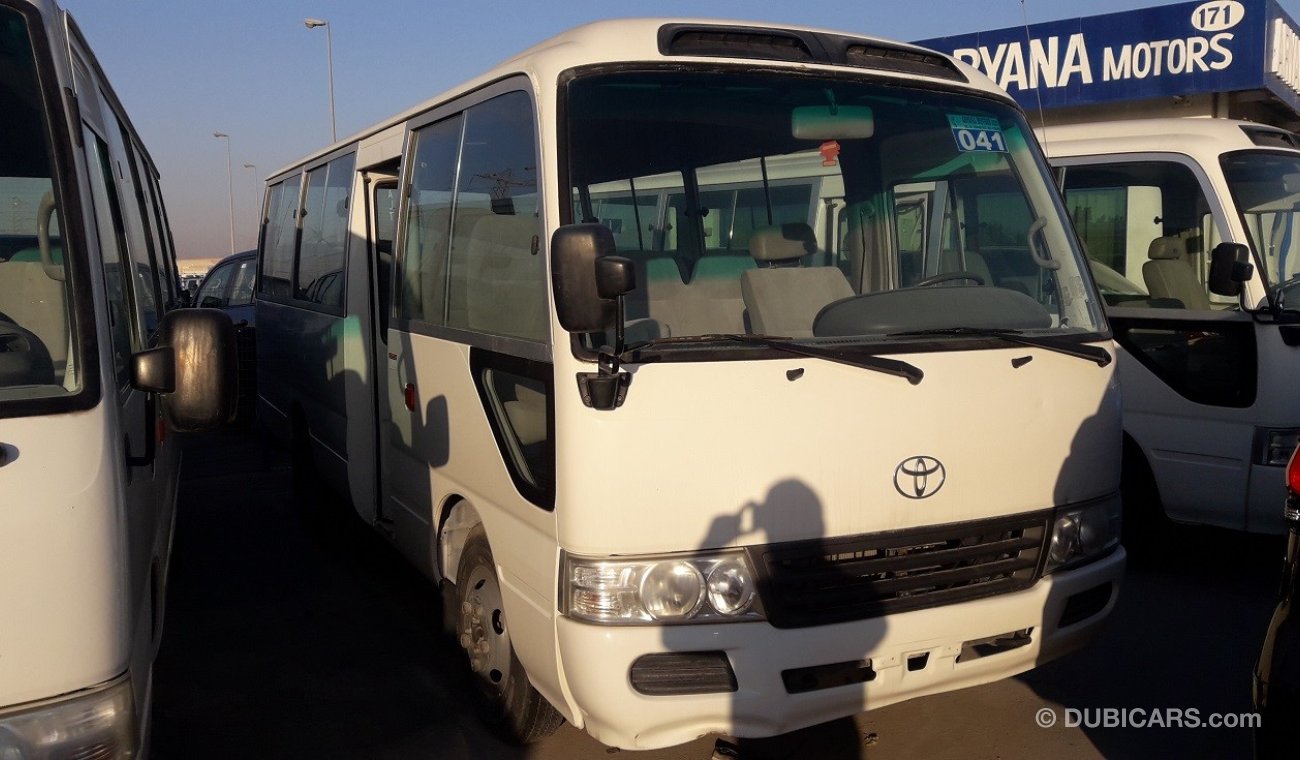 تويوتا كوستر 26 SEATERS DIESEL MANUEL MODEL 2012