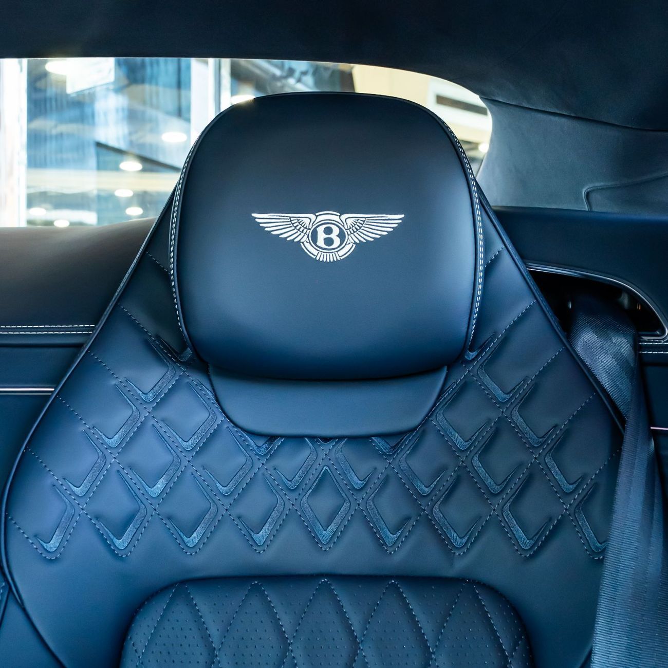 بنتلي كونتيننتال جي تي AZURE 2026 BENTLEY GT V8 DONE ONLY 4000KM