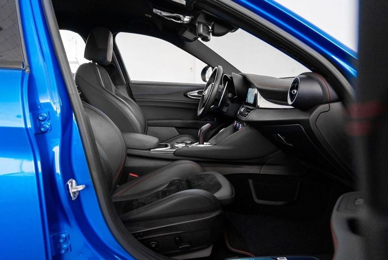 ألفا روميو جوليا Quadrifoglio 2.9L (505 HP)