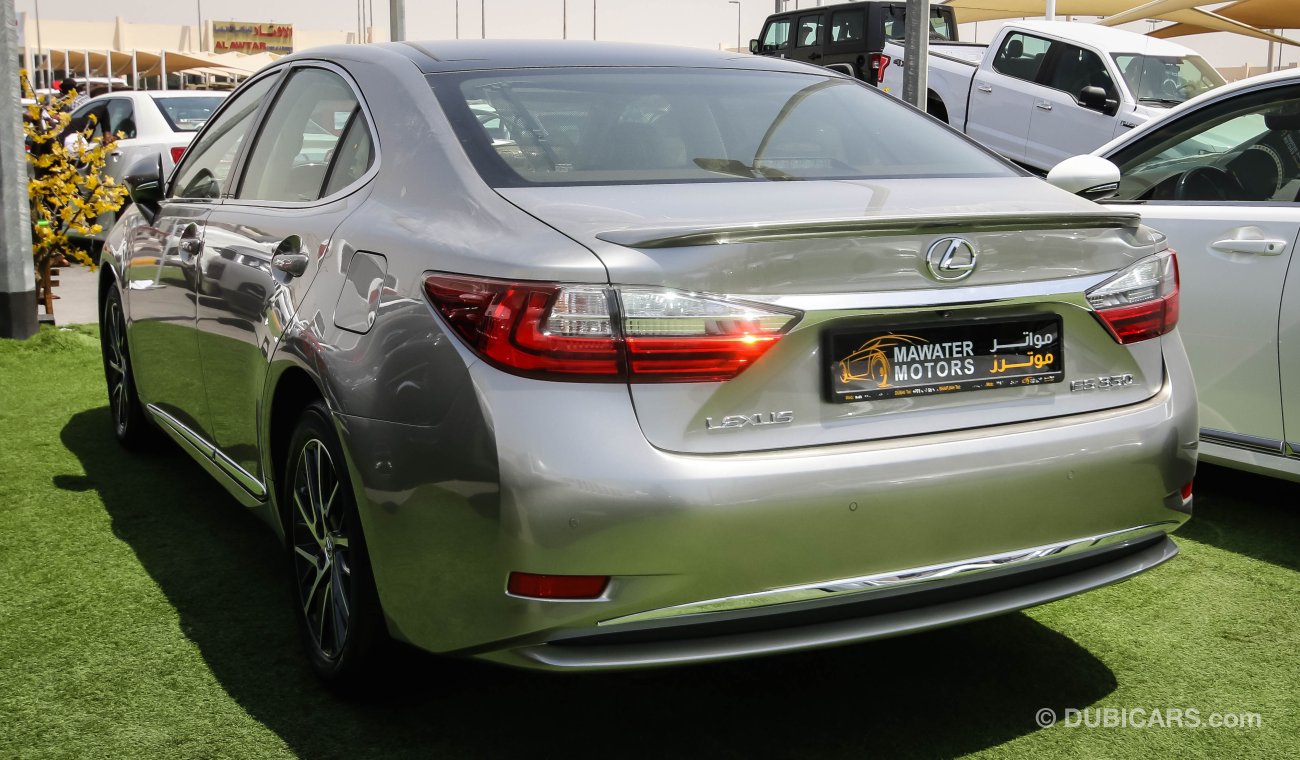 Lexus ES350