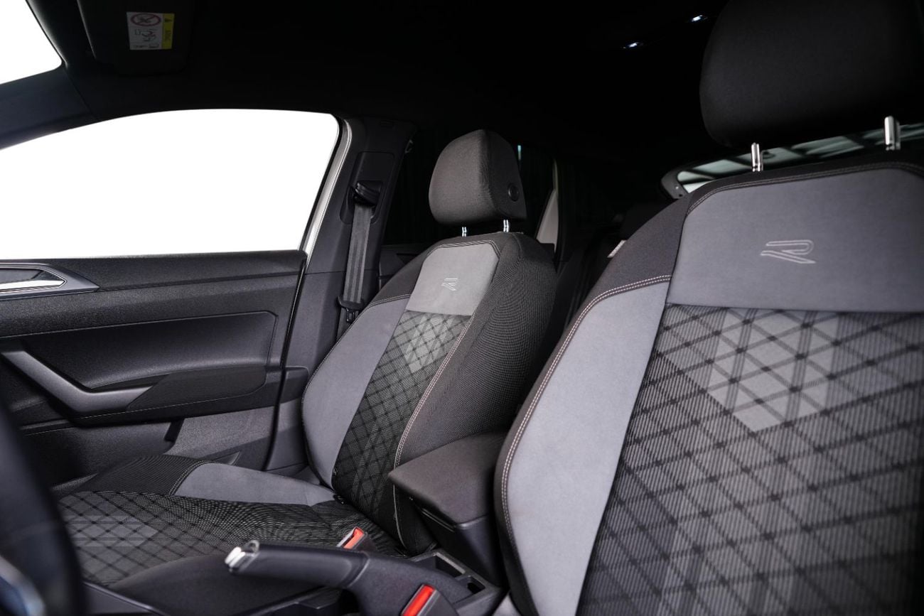 Volkswagen Taigo R Line - Black Pack